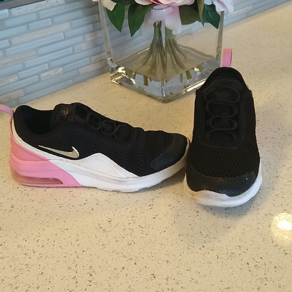 Nike Other - Girls Nike Air shoes size 1
